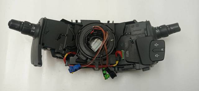 88102001 RENAULT Conmutador izquierdo de la columna de dirección  en stock Gandía