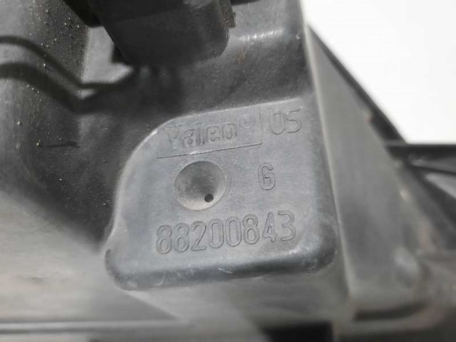 Faros delantero izquierdo 88200843 PEUGEOT