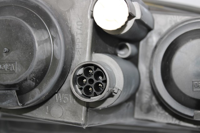 OPEL 88201726 Faro izquierdo  comprar en Albacete