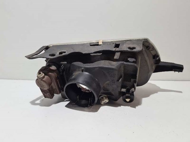 88201760 PEUGEOT Faro izquierdo  comprar en Jaén