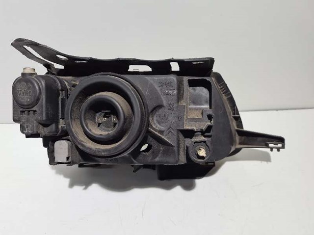 88201760 Faro izquierdo  disponible Málaga