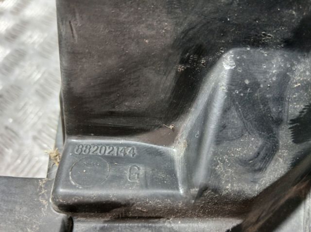 88202144 PEUGEOT Faro izquierdo comprar Madrid