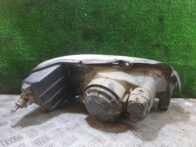 88202144 PEUGEOT Faro izquierdo  comprar en Oviedo