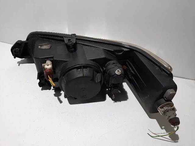 88203989D PEUGEOT Faro derecho  comprar en Lleida