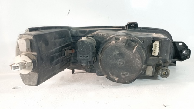 PEUGEOT 88203990G Faro izquierdo  en stock Terrassa