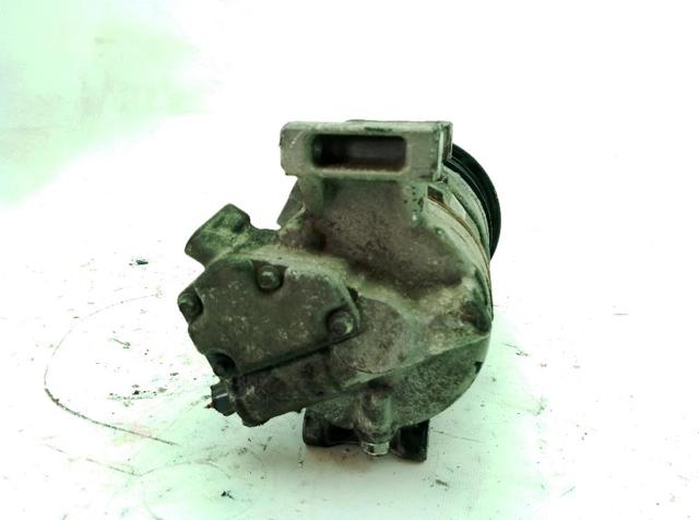 8831002400 TOYOTA Compresor de aire acondicionado  en stock Gandía