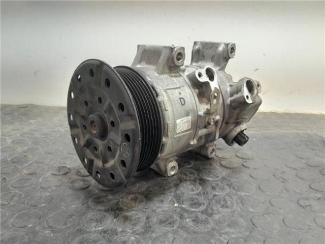 8831002400 TOYOTA Compresor de aire acondicionado  en stock Córdoba