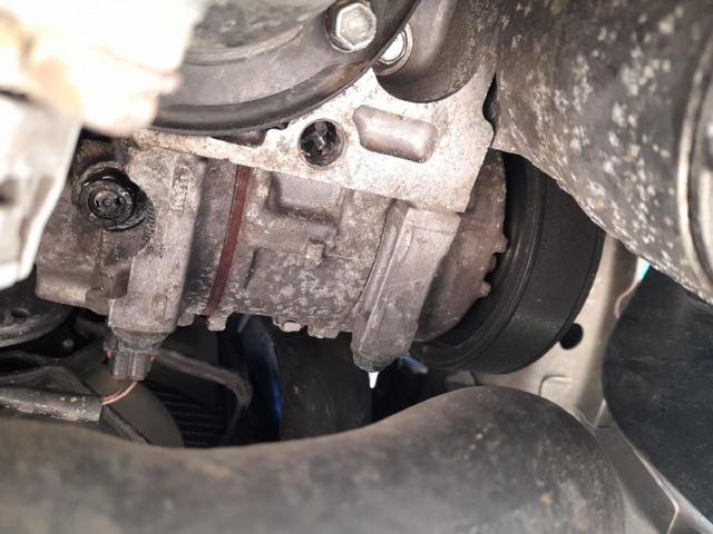 Compresor de aire acondicionado coche 8831005120 TOYOTA