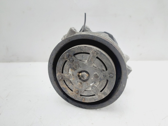883100K114 TOYOTA Compresor de aire acondicionado  comprar en Jaén