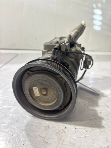 8832042110 Toyota