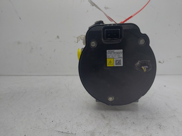 8837012080 TOYOTA Compresor de aire acondicionado  disponible Alicante