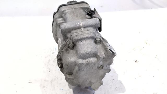 8837047092 TOYOTA Compresor de aire acondicionado  en stock Córdoba