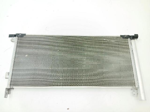 884A042040 Condensador aire acondicionado  en stock Sabadell