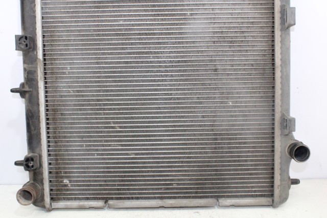 886160000 Radiador de refrigeración del motor  disponible Utrera