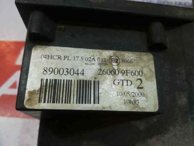 NISSAN 89003044 Faro izquierdo  en stock Terrassa