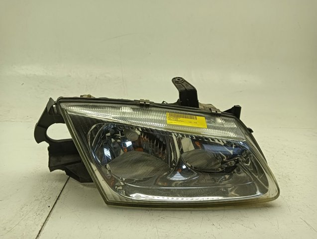 Faro delantero derecho Nissan Almera II desde 65,34 €