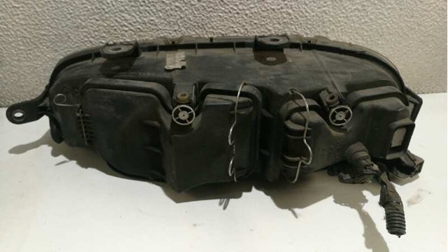 89100448 Faro derecho  comprar en Reus
