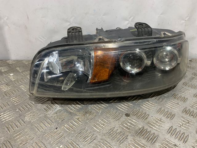 Faro izquierdo para Fiat Punto 188