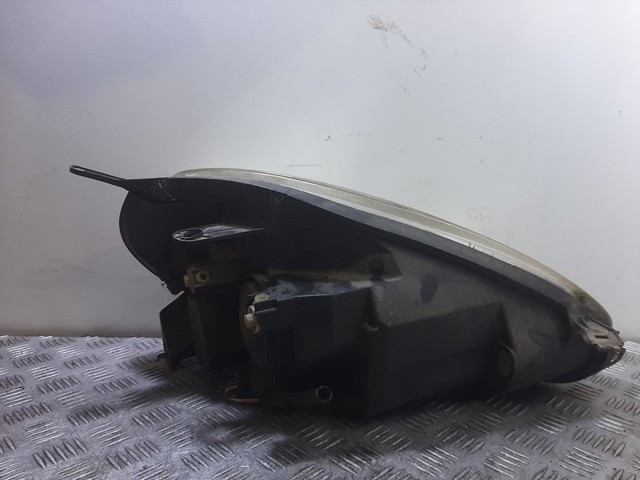 89101387 Faro izquierdo  comprar en Reus
