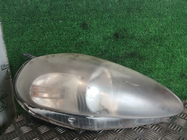 FIAT 89101388 Faro derecho  en stock Salamanca