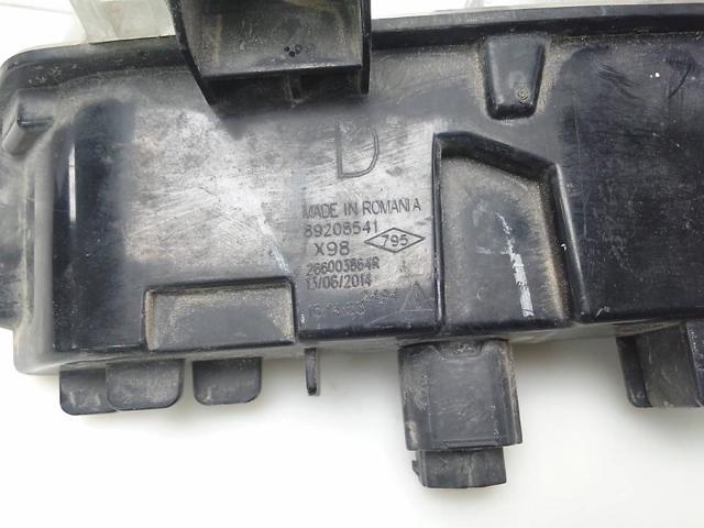 89208541 RENAULT Luz diurna derecha  disponible Vigo