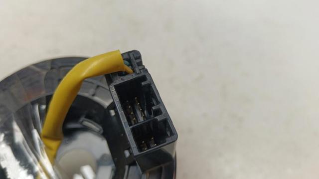 8924502040 TOYOTA Sensor angulo de giro  en stock Gandía