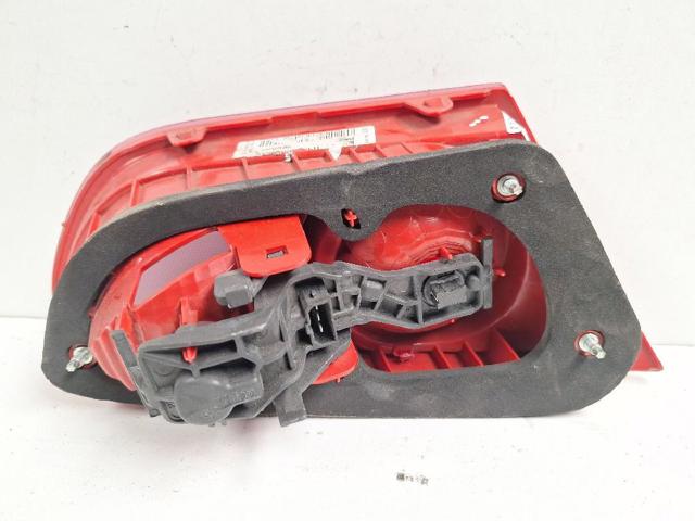 VAG 89320301 Piloto trasero interior derecho  en stock Salamanca