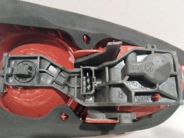 89320301 Piloto trasero interior derecho  comprar en Pontevedra