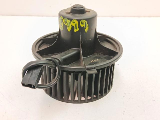 VAG 893819021 Motor del ventilador del calefactor  disponible Valladolid