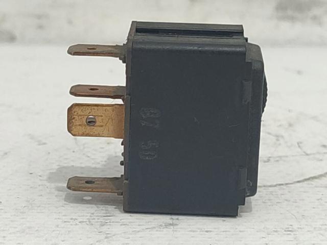 893959855 VAG Botón de encendido del motor del elevalunas delantero izquierdo  en stock Huelva