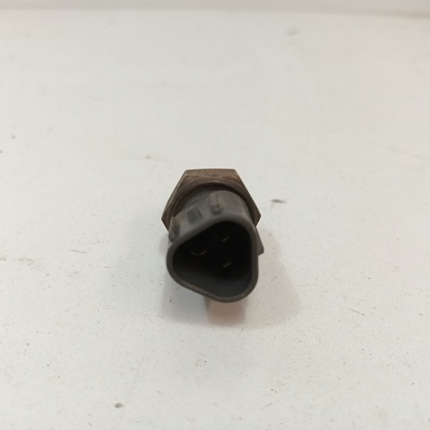 Sensor de temperatura  8942216010 TOYOTA