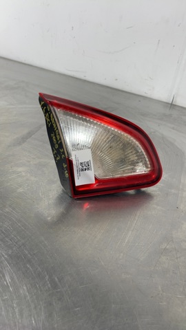 Piloto trasero interior izquierdo 89503189 NISSAN