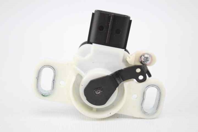 8951033030 Interruptor de luz de freno comprar Sevilla