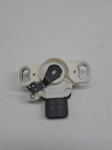 8951033030 Toyota