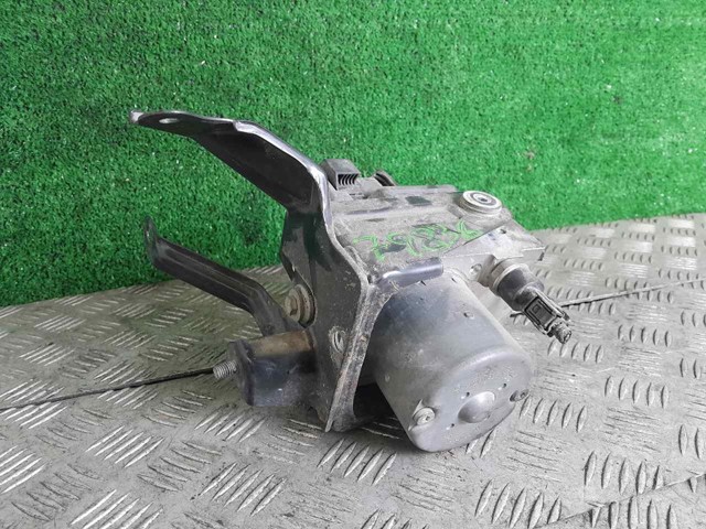 Módulo hidráulico ABS Toyota Avensis 2 T25