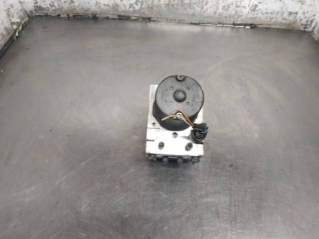 Módulo hidráulico ABS Toyota Avensis 2 T25