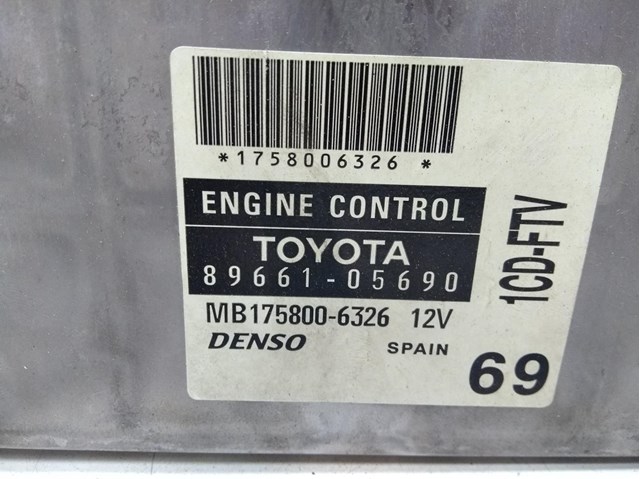 Centralita motor uce para toyota avensis sedán 2.0 d-4d (cdt250_) 1cdftv 8966105690