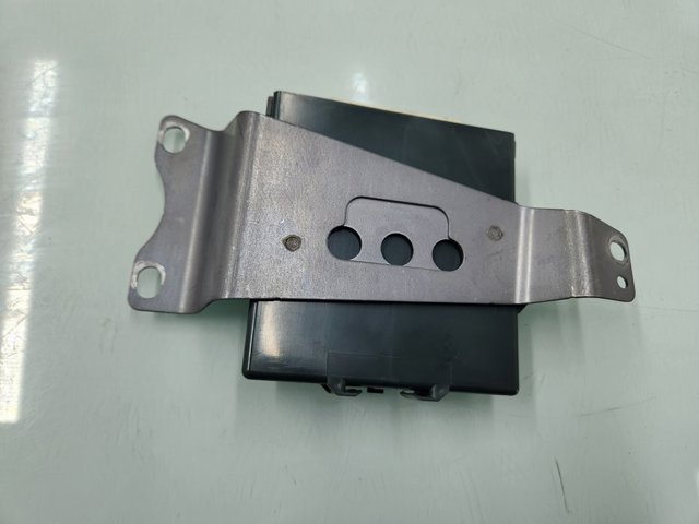 8967053030 TOYOTA Módulo de confort  disponible Vigo