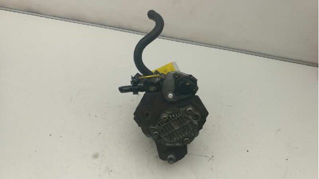 OPEL 8973279240 Bomba inyectora  en stock Salamanca