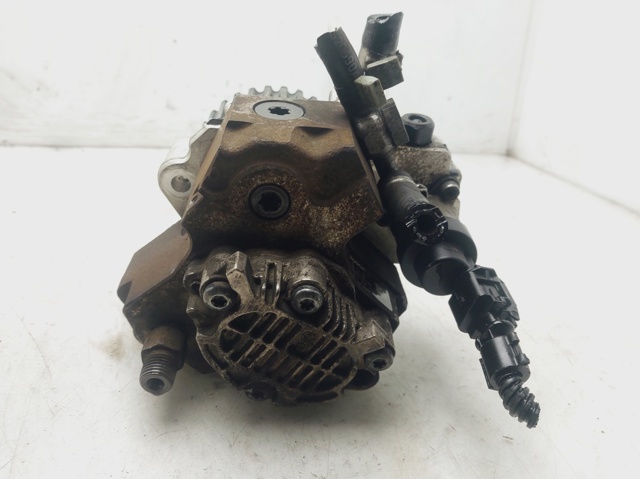 Bomba de alta presión Opel Astra F69