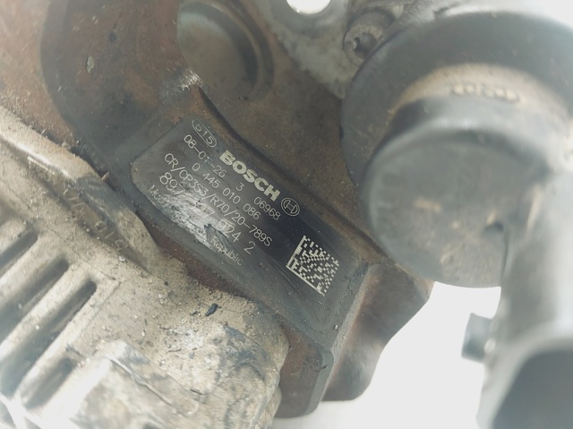 Bomba de alta presión Opel Astra F69