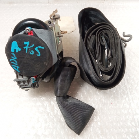8974T5 Cinturón de seguridad delantero derecho  disponible Málaga