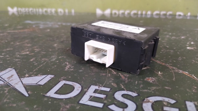 8978060320 TOYOTA Módulo de cierre centralizado  disponible Vigo