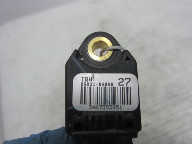 8983102060 TOYOTA Sensor de airbag delantero  disponible Alicante