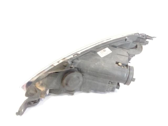 89902604 Faro derecho  en stock Granada