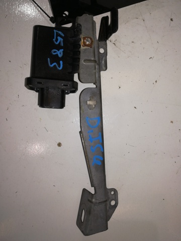 Sensor de entrada sin llave de puerta (receptor de llave) 8999130040 Subaru