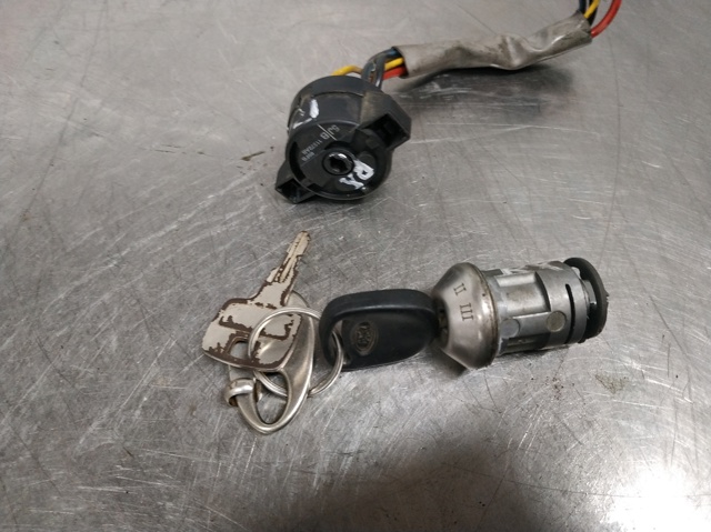 Interruptor de encendido / arranque Ford Fiesta GFJ