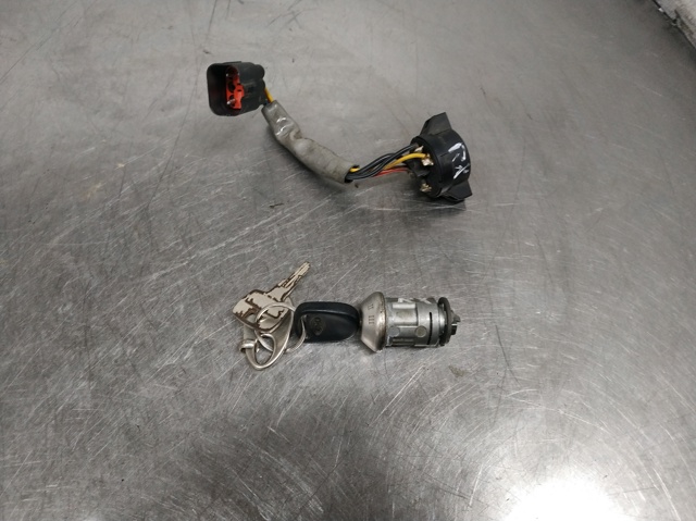 Interruptor de encendido / arranque Ford Fiesta GFJ