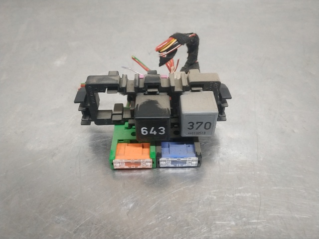Caja de fusibles para Audi A6 4BH