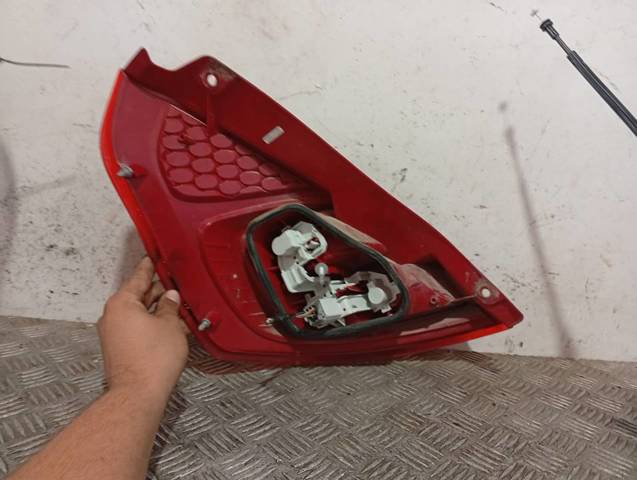 8A6113404A Piloto trasero derecho comprar Sevilla